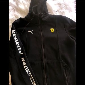Puma men’s Scuderia Ferrari black jacket with hood
